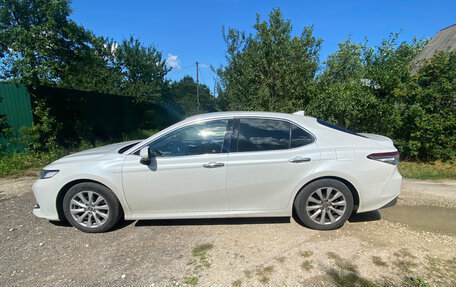 Toyota Camry, 2018 год, 2 900 000 рублей, 10 фотография