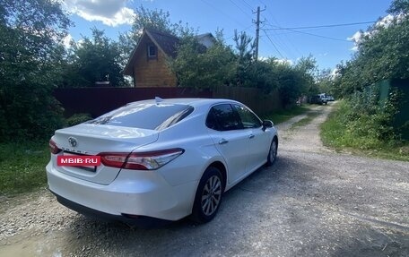 Toyota Camry, 2018 год, 2 900 000 рублей, 6 фотография