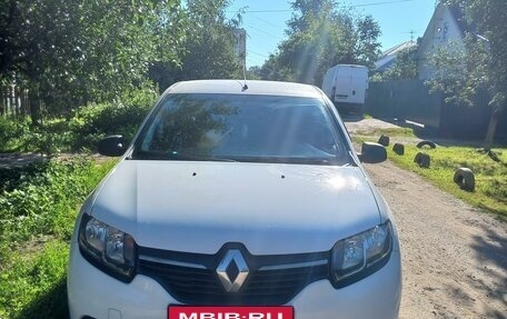 Renault Logan II, 2017 год, 850 000 рублей, 2 фотография