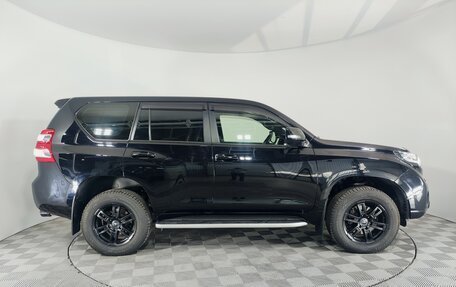 Toyota Land Cruiser Prado 150 рестайлинг 2, 2015 год, 3 499 000 рублей, 4 фотография