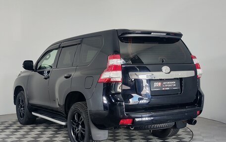 Toyota Land Cruiser Prado 150 рестайлинг 2, 2015 год, 3 499 000 рублей, 7 фотография