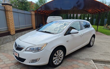 Opel Astra J, 2012 год, 670 000 рублей, 3 фотография