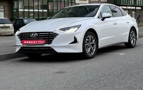 Hyundai Sonata VIII, 2020 год, 2 695 000 рублей, 2 фотография