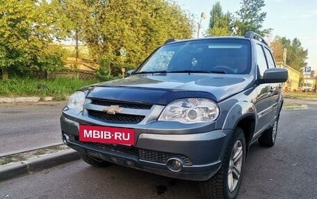 Chevrolet Niva I рестайлинг, 2013 год, 488 000 рублей, 2 фотография