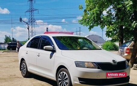 Skoda Rapid I, 2018 год, 1 450 000 рублей, 2 фотография