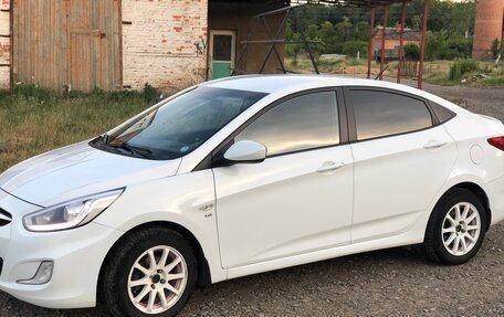 Hyundai Solaris II рестайлинг, 2014 год, 980 000 рублей, 5 фотография