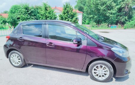 Toyota Vitz, 2013 год, 900 000 рублей, 16 фотография