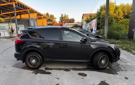 Toyota RAV4, 2014 год, 2 300 000 рублей, 2 фотография