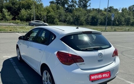 Opel Astra J, 2012 год, 1 050 000 рублей, 5 фотография