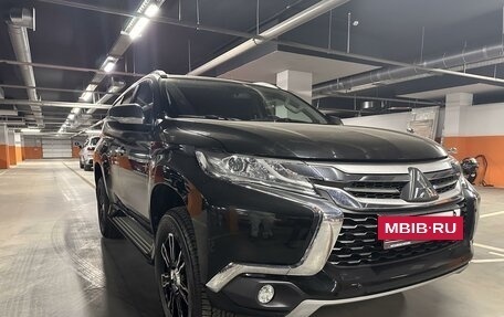 Mitsubishi Pajero Sport III рестайлинг, 2019 год, 3 700 000 рублей, 8 фотография