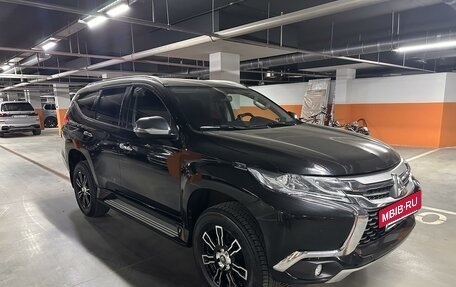 Mitsubishi Pajero Sport III рестайлинг, 2019 год, 3 700 000 рублей, 7 фотография