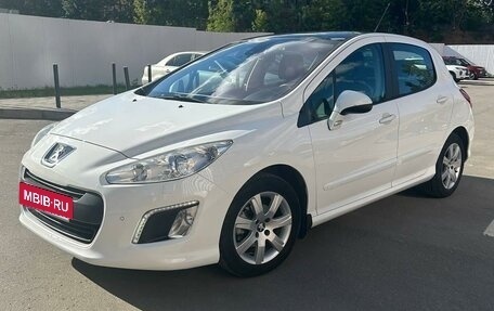 Peugeot 308 II, 2012 год, 810 000 рублей, 3 фотография