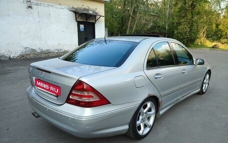 Mercedes-Benz C-Класс, 2005 год, 580 000 рублей, 6 фотография