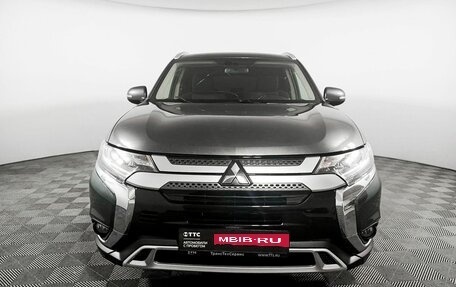 Mitsubishi Outlander III рестайлинг 3, 2020 год, 2 598 700 рублей, 2 фотография