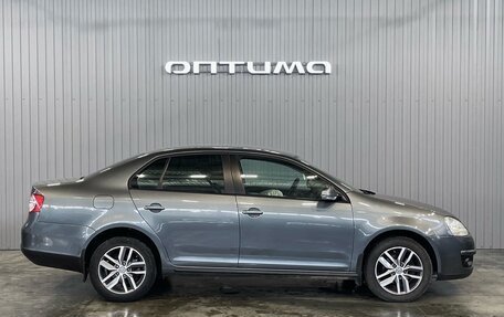 Volkswagen Jetta VI, 2010 год, 799 000 рублей, 4 фотография