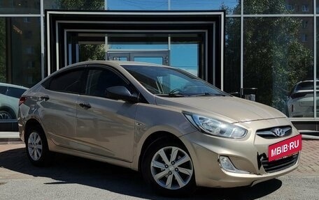 Hyundai Solaris II рестайлинг, 2013 год, 839 000 рублей, 3 фотография