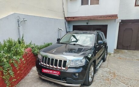 Jeep Grand Cherokee, 2012 год, 2 200 000 рублей, 2 фотография