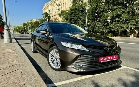 Toyota Camry, 2020 год, 3 100 000 рублей, 2 фотография