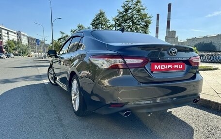 Toyota Camry, 2020 год, 3 100 000 рублей, 6 фотография