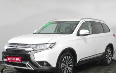 Mitsubishi Outlander III рестайлинг 3, 2021 год, 2 590 000 рублей, 1 фотография