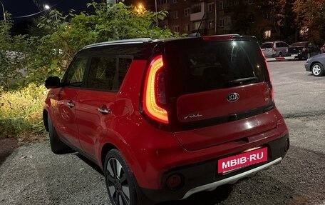 KIA Soul II рестайлинг, 2017 год, 1 700 000 рублей, 5 фотография