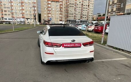 KIA Optima IV, 2018 год, 2 500 000 рублей, 5 фотография