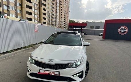 KIA Optima IV, 2018 год, 2 500 000 рублей, 8 фотография