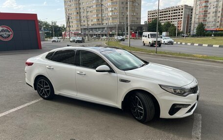 KIA Optima IV, 2018 год, 2 500 000 рублей, 39 фотография