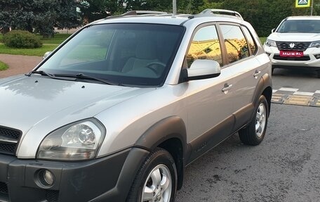 Hyundai Tucson III, 2005 год, 930 000 рублей, 1 фотография