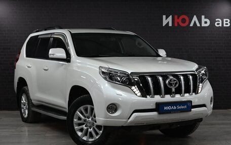 Toyota Land Cruiser Prado 150 рестайлинг 2, 2015 год, 5 050 000 рублей, 3 фотография