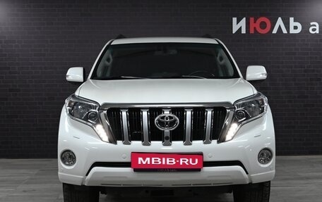 Toyota Land Cruiser Prado 150 рестайлинг 2, 2015 год, 5 050 000 рублей, 2 фотография