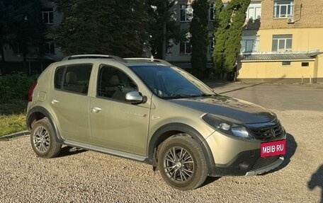 Renault Sandero I, 2012 год, 815 000 рублей, 2 фотография