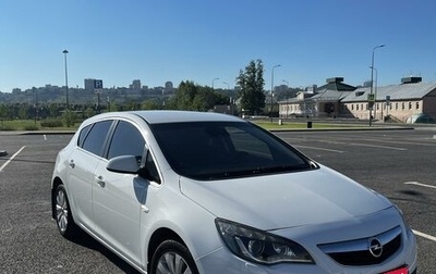 Opel Astra J, 2011 год, 900 000 рублей, 1 фотография