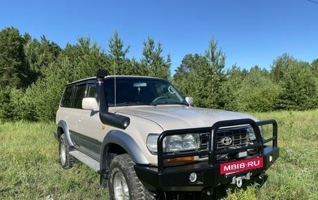 Toyota Land Cruiser 80 рестайлинг, 1997 год, 2 750 000 рублей, 2 фотография