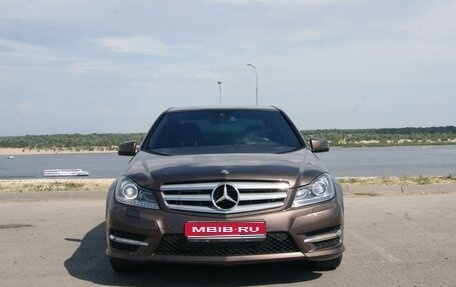 Mercedes-Benz C-Класс, 2012 год, 1 950 000 рублей, 1 фотография