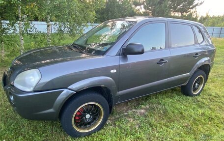 Hyundai Tucson III, 2007 год, 750 000 рублей, 2 фотография