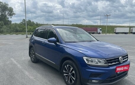 Volkswagen Tiguan II, 2019 год, 2 600 000 рублей, 3 фотография