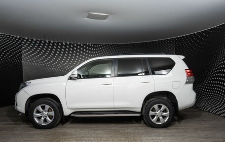 Toyota Land Cruiser Prado 150 рестайлинг 2, 2013 год, 2 999 000 рублей, 6 фотография