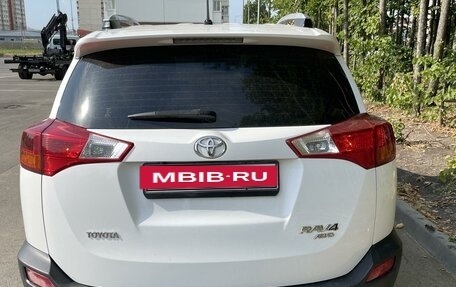 Toyota RAV4, 2013 год, 1 890 000 рублей, 5 фотография