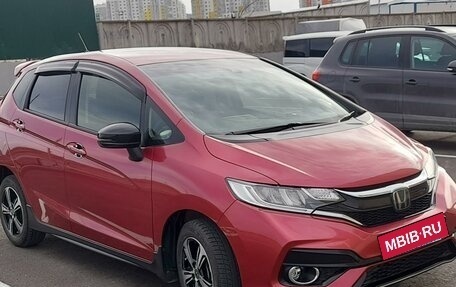 Honda Fit III, 2018 год, 1 600 000 рублей, 1 фотография