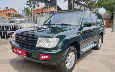 Toyota Land Cruiser 100 рестайлинг 2, 2004 год, 2 050 000 рублей, 1 фотография