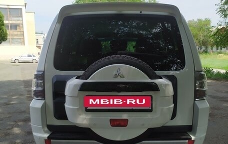 Mitsubishi Pajero IV, 2012 год, 2 460 000 рублей, 4 фотография