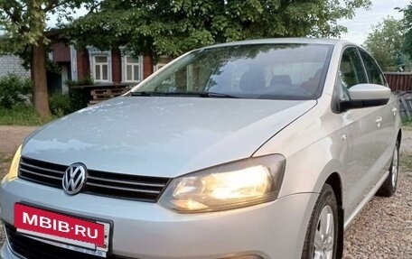 Volkswagen Polo VI (EU Market), 2012 год, 790 000 рублей, 2 фотография