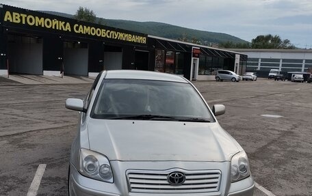 Toyota Avensis III рестайлинг, 2004 год, 865 000 рублей, 2 фотография