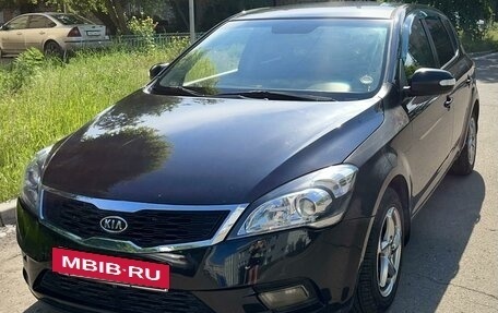 KIA cee'd I рестайлинг, 2011 год, 950 000 рублей, 2 фотография