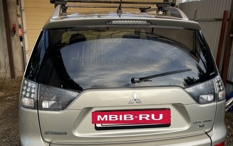 Mitsubishi Outlander III рестайлинг 3, 2007 год, 999 000 рублей, 2 фотография