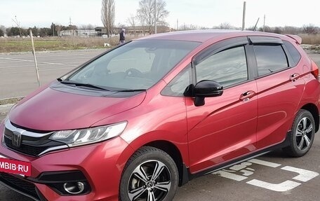 Honda Fit III, 2018 год, 1 600 000 рублей, 3 фотография