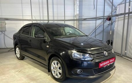 Volkswagen Polo VI (EU Market), 2012 год, 749 000 рублей, 3 фотография