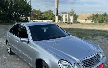 Mercedes-Benz E-Класс, 2005 год, 750 000 рублей, 4 фотография