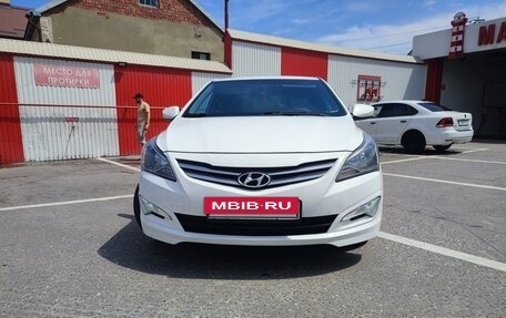 Hyundai Solaris II рестайлинг, 2016 год, 970 000 рублей, 2 фотография